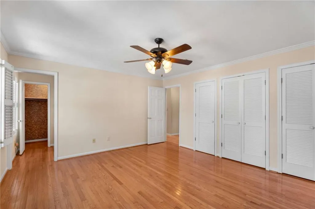 SO many closets!!! SO many closets!!!