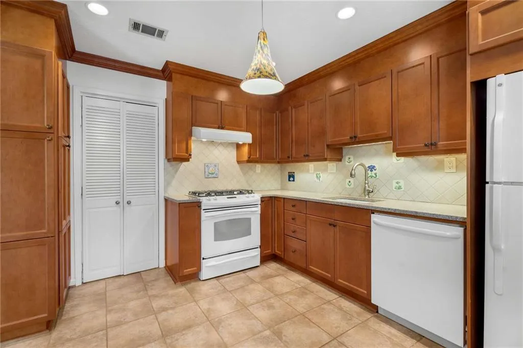 So much storage!! So much storage!!