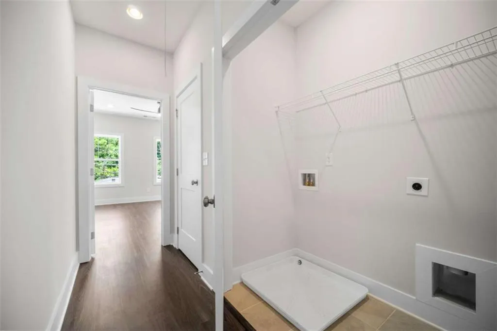 2443 Sycamore Road, Atlanta, Georgia 30318, 3 Bedrooms Bedrooms, ,3 BathroomsBathrooms,Residential,For Sale,2443 Sycamore Road,7642678
