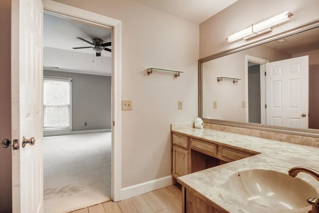 Sandy Springs, Georgia 30350, 3 Bedrooms Bedrooms, ,2 BathroomsBathrooms,Residential,Sold,6798421