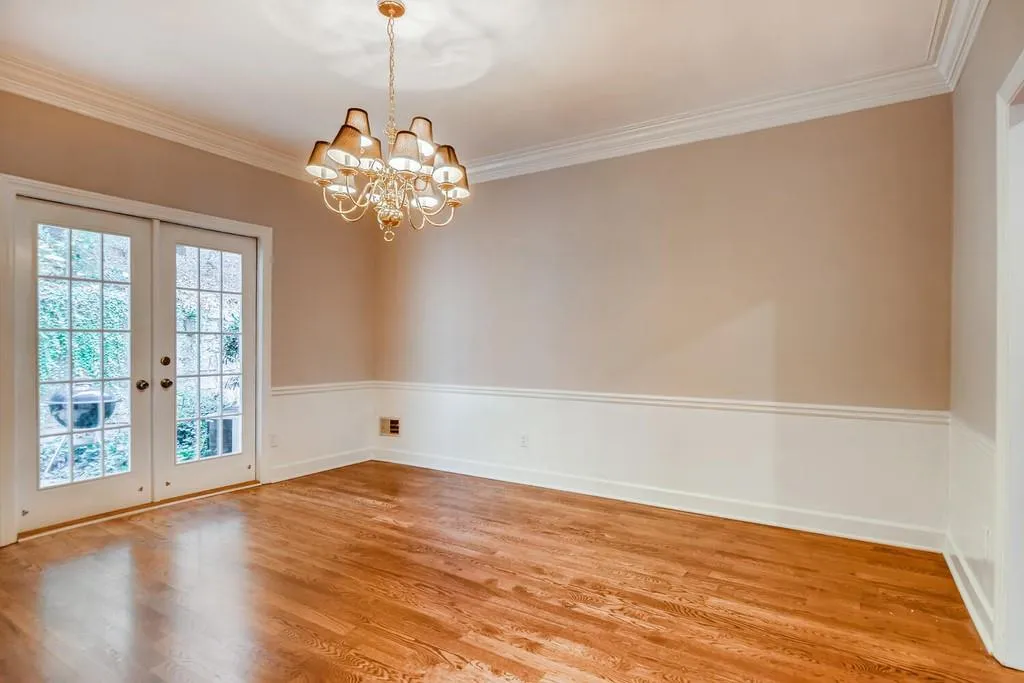 Sandy Springs, Georgia 30350, 3 Bedrooms Bedrooms, ,2 BathroomsBathrooms,Residential,Sold,6798421