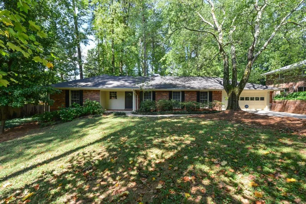 4780 High Point Road, Atlanta, Georgia 30342, 3 Bedrooms Bedrooms, ,2 BathroomsBathrooms,Residential,Sold,4780 High Point Road,5776308