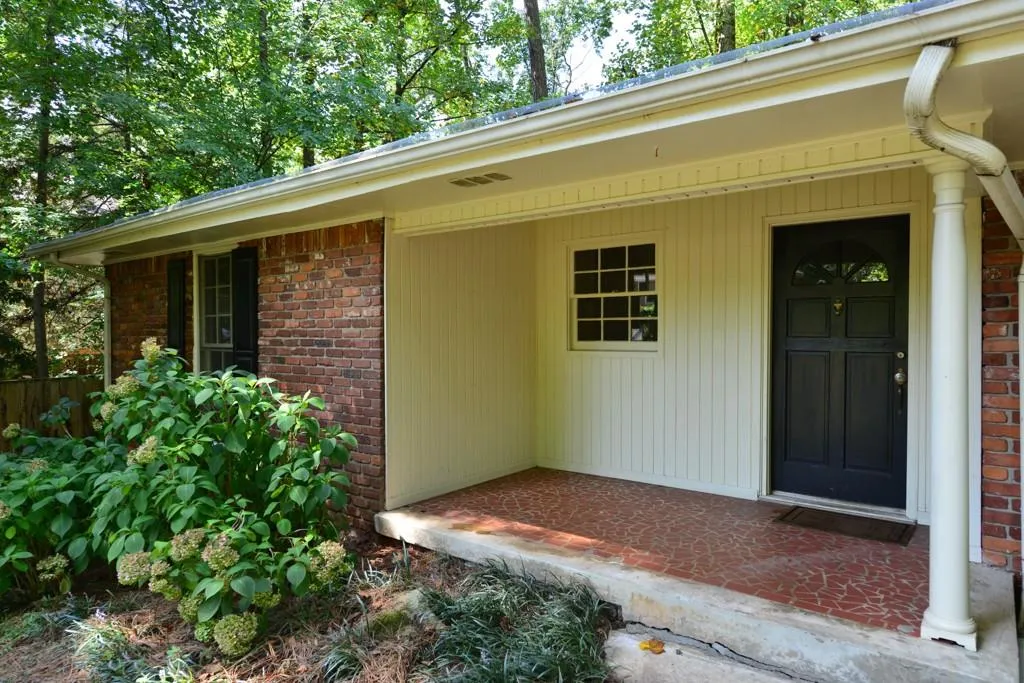 4780 High Point Road, Atlanta, Georgia 30342, 3 Bedrooms Bedrooms, ,2 BathroomsBathrooms,Residential,Sold,4780 High Point Road,5776308