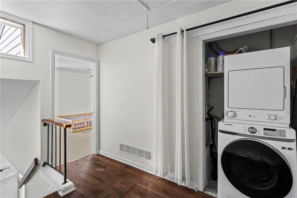 1028 Riverbend Club Drive Se, Atlanta, Georgia 30339, 2 Bedrooms Bedrooms, ,2 BathroomsBathrooms,Residential,For Sale,1028 Riverbend Club Drive Se,7644844