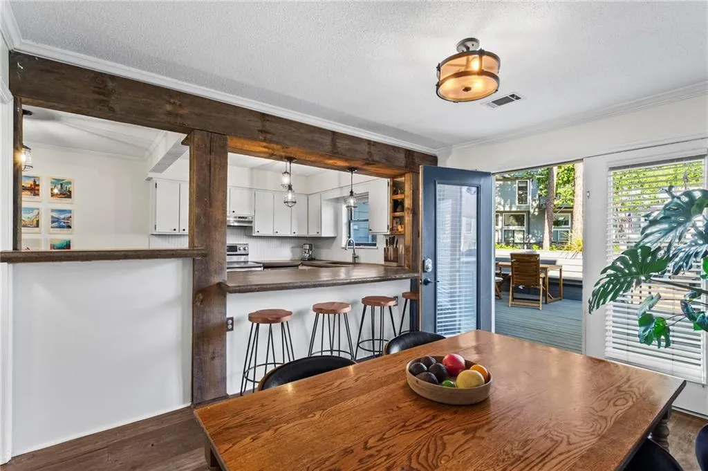 1028 Riverbend Club Drive Se, Atlanta, Georgia 30339, 2 Bedrooms Bedrooms, ,2 BathroomsBathrooms,Residential,For Sale,1028 Riverbend Club Drive Se,7644844