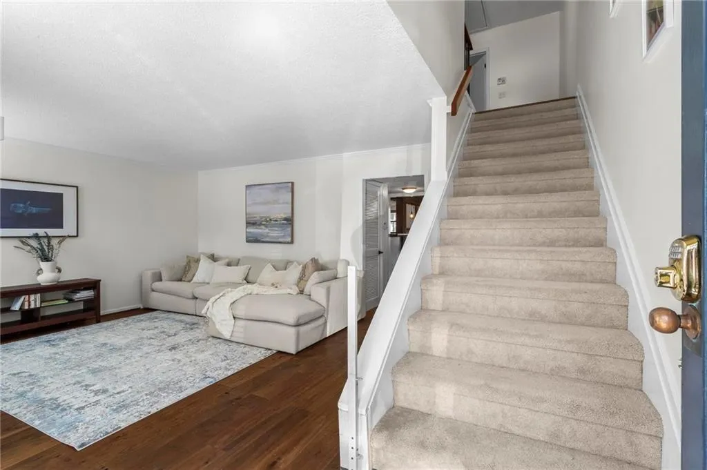 1028 Riverbend Club Drive Se, Atlanta, Georgia 30339, 2 Bedrooms Bedrooms, ,2 BathroomsBathrooms,Residential,For Sale,1028 Riverbend Club Drive Se,7644844