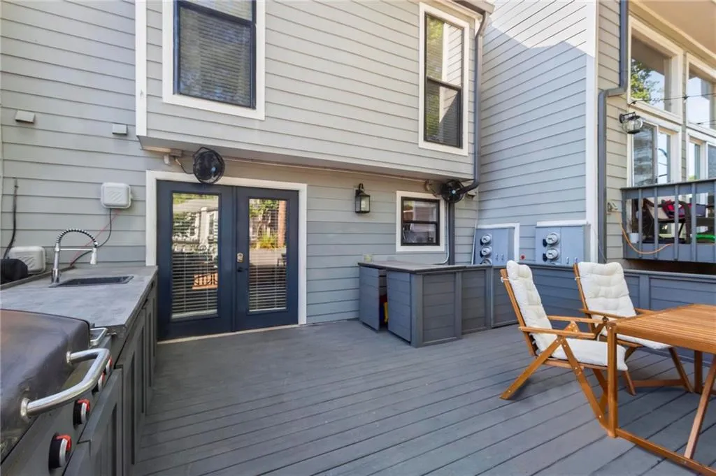 1028 Riverbend Club Drive Se, Atlanta, Georgia 30339, 2 Bedrooms Bedrooms, ,2 BathroomsBathrooms,Residential,For Sale,1028 Riverbend Club Drive Se,7644844