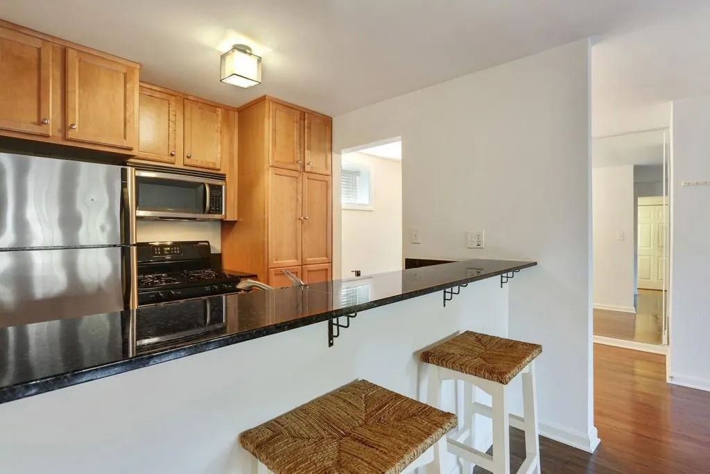 1445 Monroe Drive Unit E32, Atlanta, Georgia 30324, 1 Bedroom Bedrooms, ,1 BathroomBathrooms,Residential,Sold,1445 Monroe Drive Unit E32,5954878