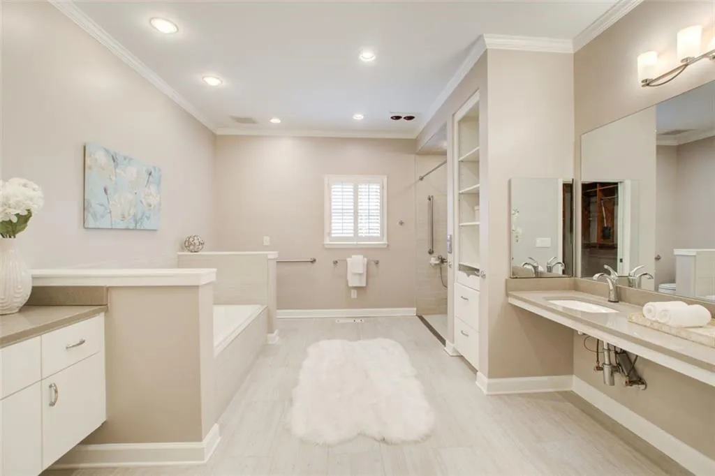 8920 River Landing Way, Sandy Springs, Georgia 30350, 5 Bedrooms Bedrooms, ,3 BathroomsBathrooms,Residential,Sold,8920 River Landing Way,7238631 8920 River Landing Way, Sandy Springs, Georgia 30350, 5 Bedrooms Bedrooms, ,3 BathroomsBathrooms,Residential,Sold,8920 River Landing Way,7238631