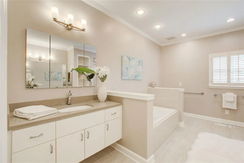 8920 River Landing Way, Sandy Springs, Georgia 30350, 5 Bedrooms Bedrooms, ,3 BathroomsBathrooms,Residential,Sold,8920 River Landing Way,7238631 8920 River Landing Way, Sandy Springs, Georgia 30350, 5 Bedrooms Bedrooms, ,3 BathroomsBathrooms,Residential,Sold,8920 River Landing Way,7238631