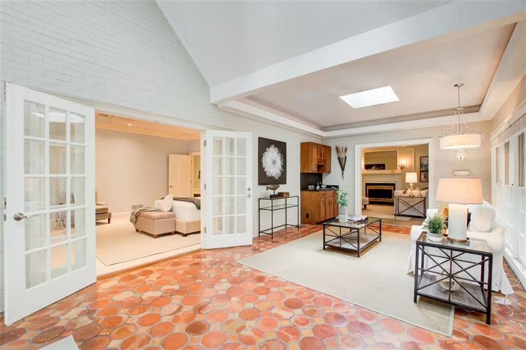 8920 River Landing Way, Sandy Springs, Georgia 30350, 5 Bedrooms Bedrooms, ,3 BathroomsBathrooms,Residential,Sold,8920 River Landing Way,7238631 8920 River Landing Way, Sandy Springs, Georgia 30350, 5 Bedrooms Bedrooms, ,3 BathroomsBathrooms,Residential,Sold,8920 River Landing Way,7238631