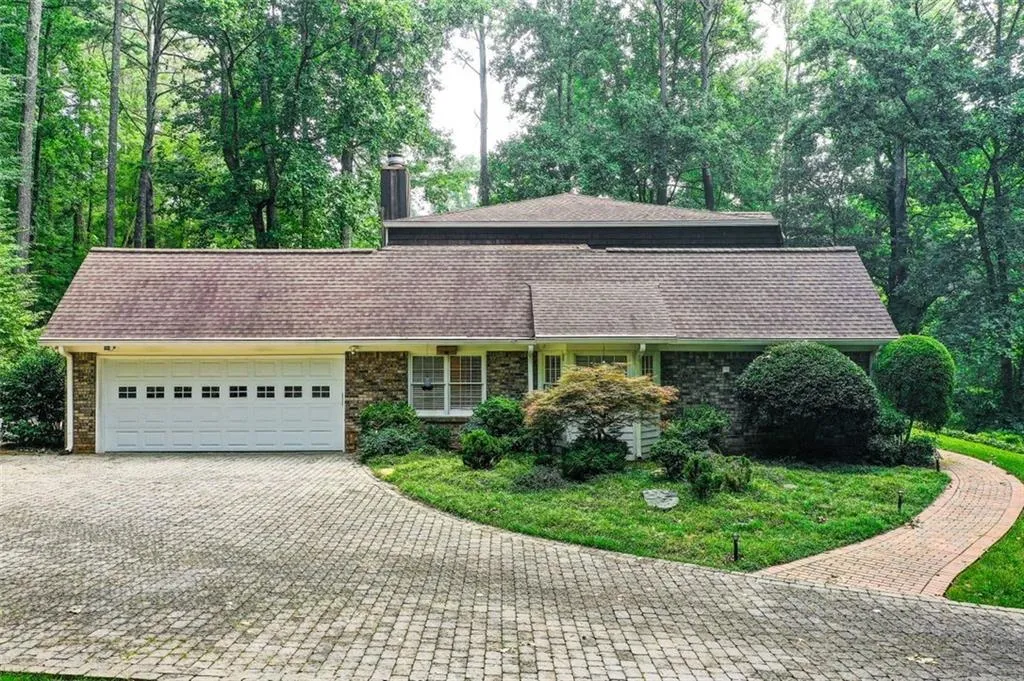 8920 River Landing Way, Sandy Springs, Georgia 30350, 5 Bedrooms Bedrooms, ,3 BathroomsBathrooms,Residential,Sold,8920 River Landing Way,7238631 8920 River Landing Way, Sandy Springs, Georgia 30350, 5 Bedrooms Bedrooms, ,3 BathroomsBathrooms,Residential,Sold,8920 River Landing Way,7238631