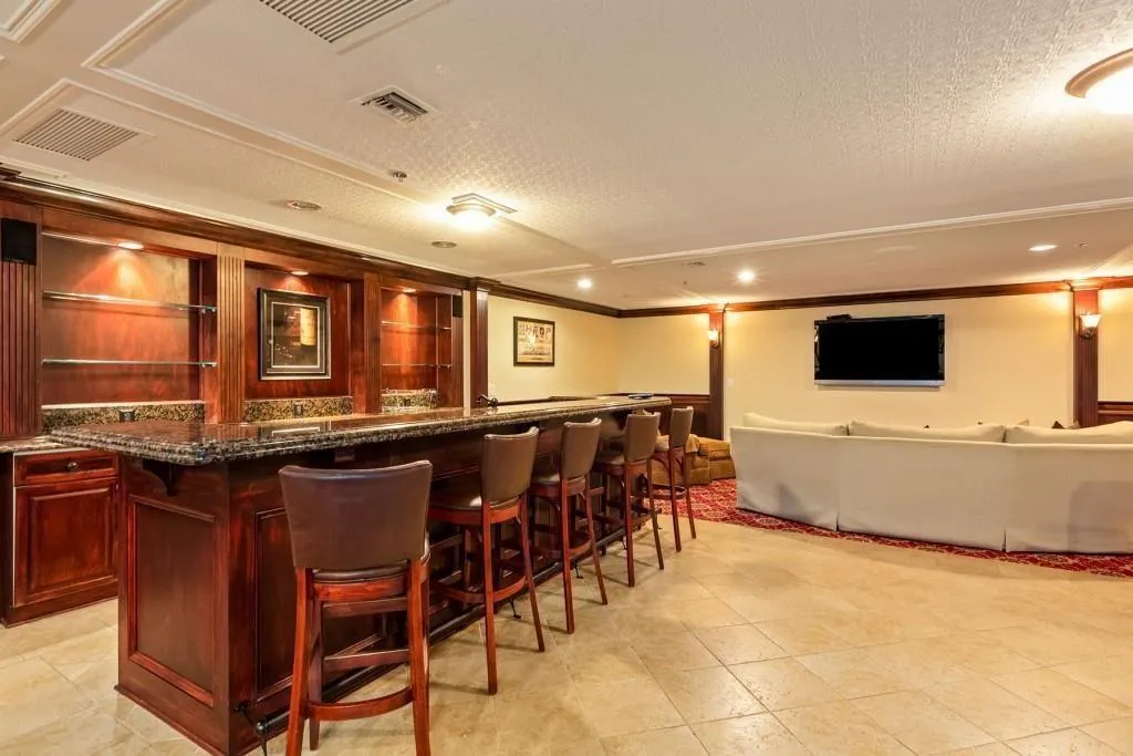 Club Room