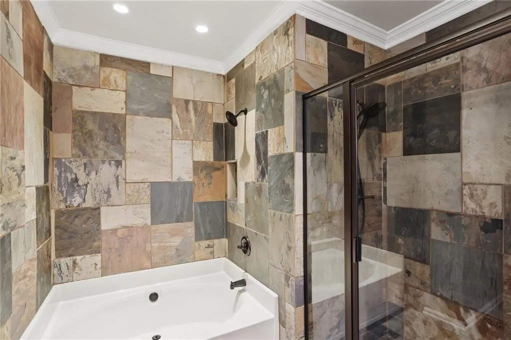 3334 Peachtree Road Ne Unit 1109, Atlanta, Georgia 30326, 2 Bedrooms Bedrooms, ,2 BathroomsBathrooms,Residential,For Sale,3334 Peachtree Road Ne Unit 1109,7652938