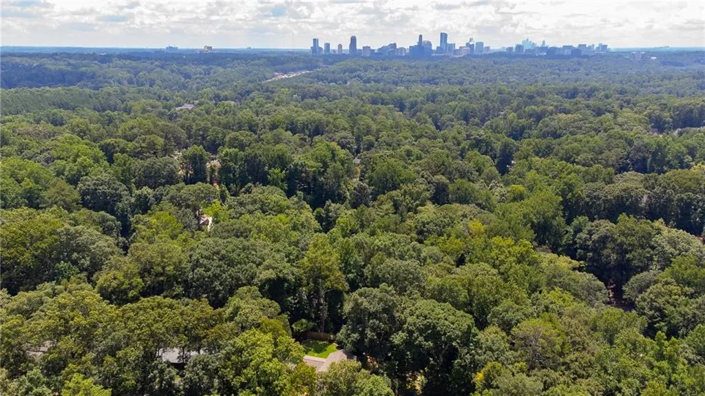 545 Forestdale Drive, Atlanta, Georgia 30342, 3 Bedrooms Bedrooms, ,3 BathroomsBathrooms,Residential,Sold,545 Forestdale Drive,7100001