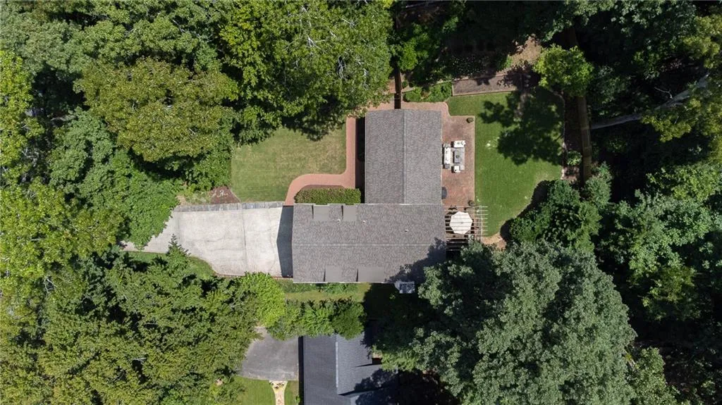 545 Forestdale Drive, Atlanta, Georgia 30342, 3 Bedrooms Bedrooms, ,3 BathroomsBathrooms,Residential,Sold,545 Forestdale Drive,7100001