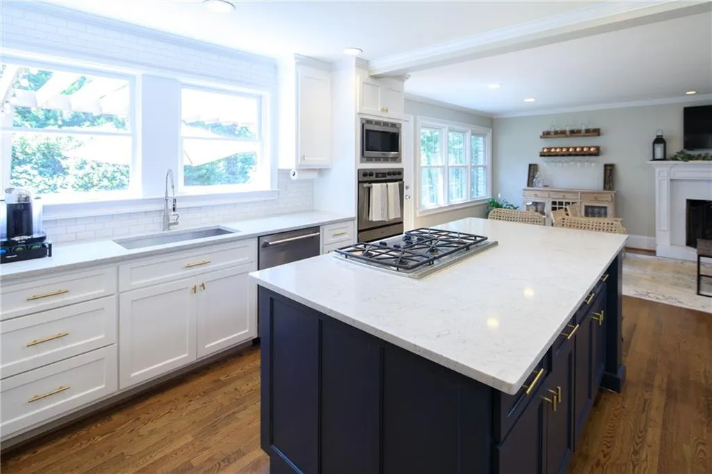 545 Forestdale Drive, Atlanta, Georgia 30342, 3 Bedrooms Bedrooms, ,3 BathroomsBathrooms,Residential,Sold,545 Forestdale Drive,7100001
