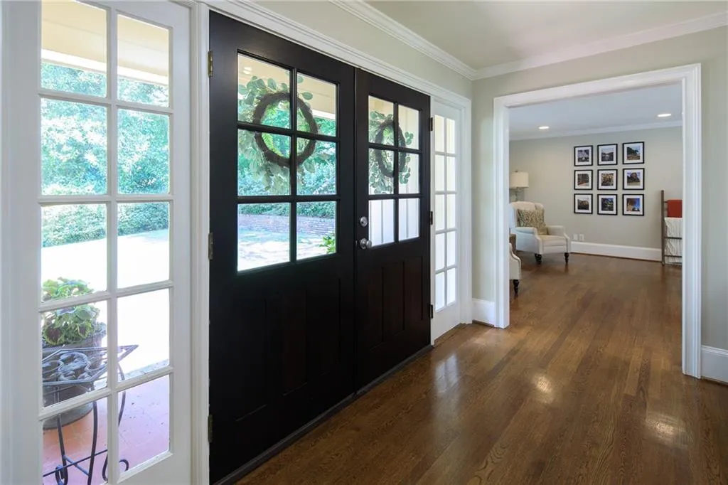 545 Forestdale Drive, Atlanta, Georgia 30342, 3 Bedrooms Bedrooms, ,3 BathroomsBathrooms,Residential,Sold,545 Forestdale Drive,7100001