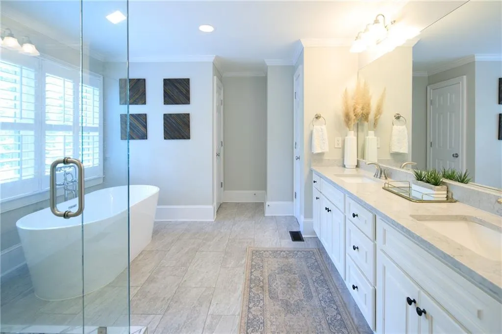 545 Forestdale Drive, Atlanta, Georgia 30342, 3 Bedrooms Bedrooms, ,3 BathroomsBathrooms,Residential,Sold,545 Forestdale Drive,7100001