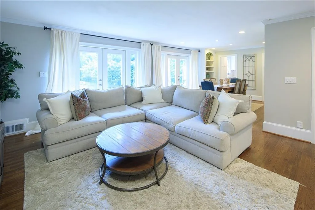 545 Forestdale Drive, Atlanta, Georgia 30342, 3 Bedrooms Bedrooms, ,3 BathroomsBathrooms,Residential,Sold,545 Forestdale Drive,7100001