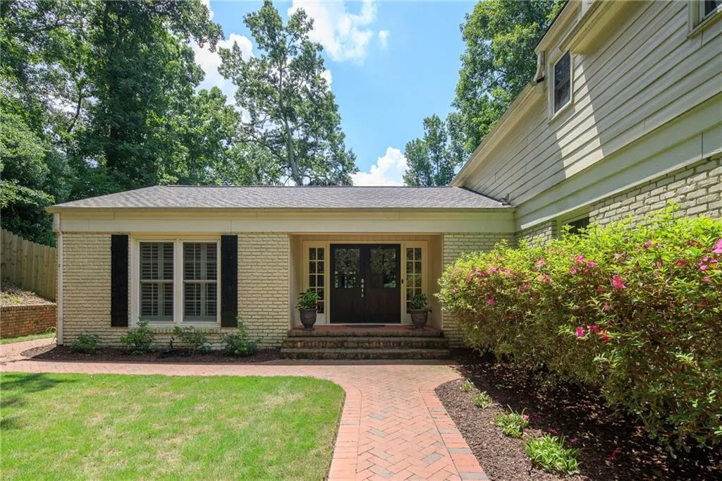 545 Forestdale Drive, Atlanta, Georgia 30342, 3 Bedrooms Bedrooms, ,3 BathroomsBathrooms,Residential,Sold,545 Forestdale Drive,7100001