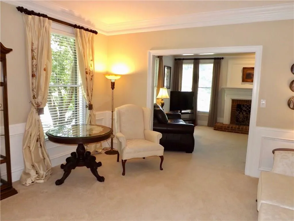 2075 Dunwoody Heritage Drive, Sandy Springs, Georgia 30350, 4 Bedrooms Bedrooms, ,2 BathroomsBathrooms,Residential,Sold,2075 Dunwoody Heritage Drive,6031107