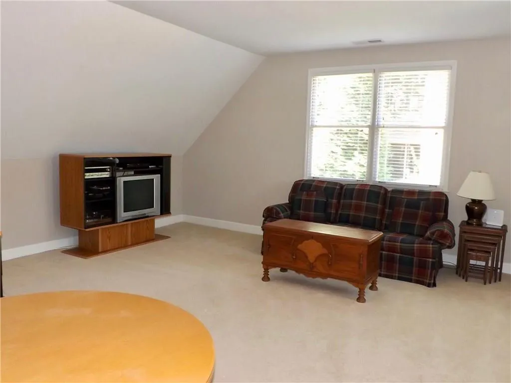 2075 Dunwoody Heritage Drive, Sandy Springs, Georgia 30350, 4 Bedrooms Bedrooms, ,2 BathroomsBathrooms,Residential,Sold,2075 Dunwoody Heritage Drive,6031107