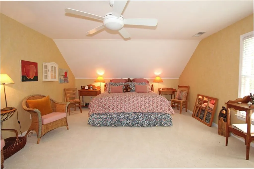 245 Landfall Road, Sandy Springs, Georgia 30328, 6 Bedrooms Bedrooms, ,5 BathroomsBathrooms,Residential,Sold,245 Landfall Road,5690347