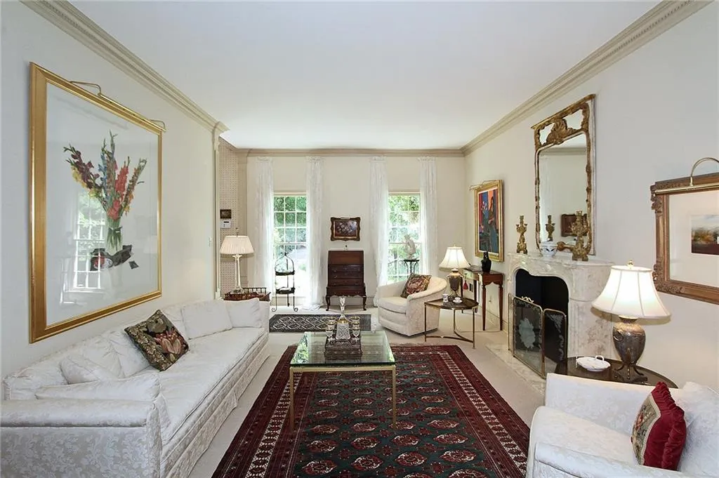 245 Landfall Road, Sandy Springs, Georgia 30328, 6 Bedrooms Bedrooms, ,5 BathroomsBathrooms,Residential,Sold,245 Landfall Road,5690347