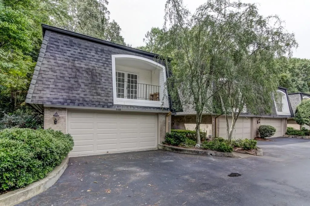 5100 Chemin De Vie, Atlanta, Georgia 30342, 3 Bedrooms Bedrooms, ,2 BathroomsBathrooms,Residential,Sold,5100 Chemin De Vie,6068551