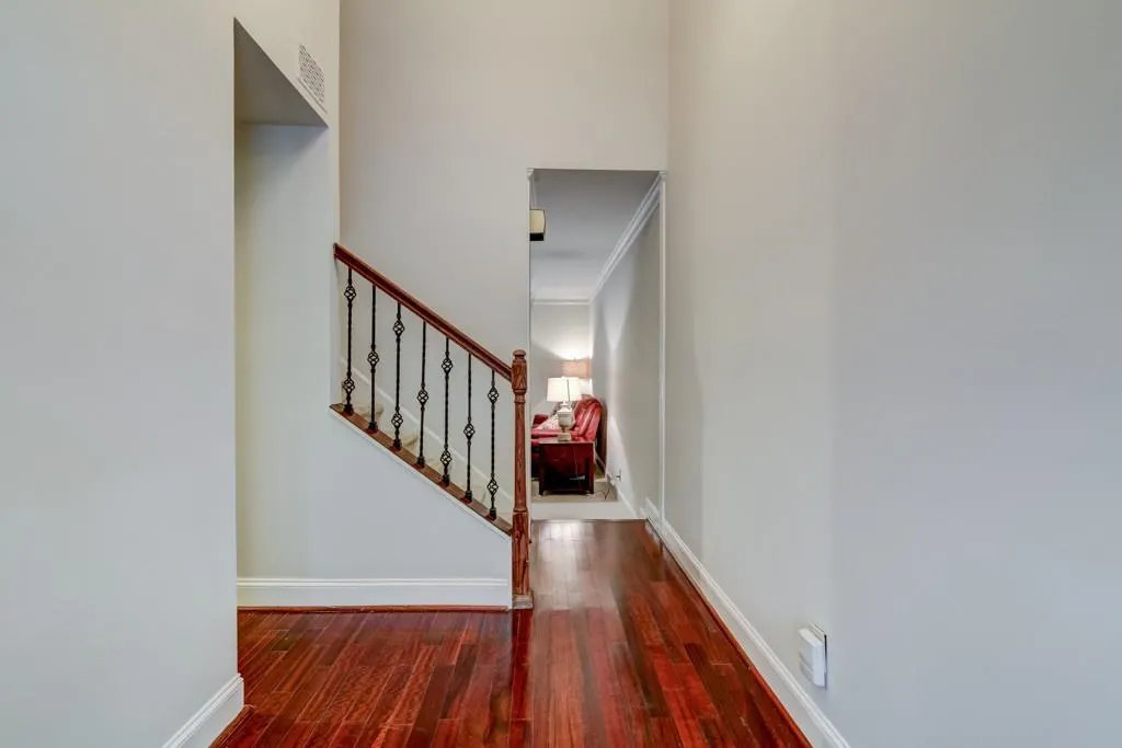 5100 Chemin De Vie, Atlanta, Georgia 30342, 3 Bedrooms Bedrooms, ,2 BathroomsBathrooms,Residential,Sold,5100 Chemin De Vie,6068551