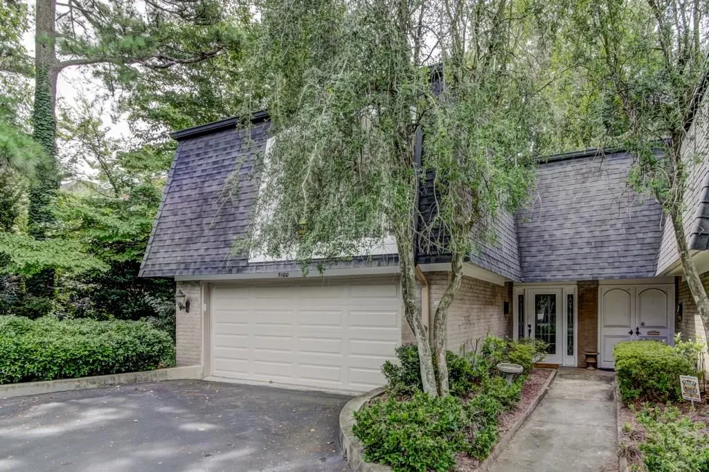 5100 Chemin De Vie, Atlanta, Georgia 30342, 3 Bedrooms Bedrooms, ,2 BathroomsBathrooms,Residential,Sold,5100 Chemin De Vie,6068551