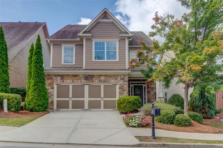 6907 Trailing Ivy Way, Flowery Branch, Georgia 30542