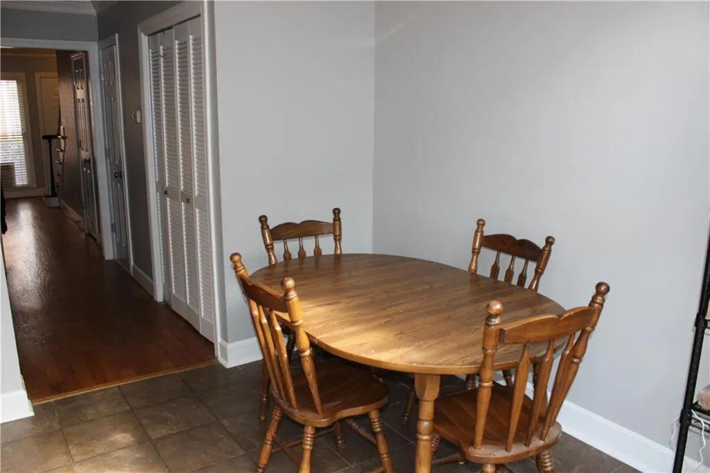 7500 Roswell Road Unit 99, Sandy Springs, Georgia 30350, 2 Bedrooms Bedrooms, ,2 BathroomsBathrooms,Residential,Sold,7500 Roswell Road Unit 99,6509729