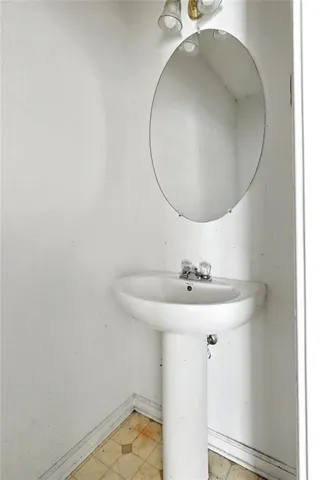 1170