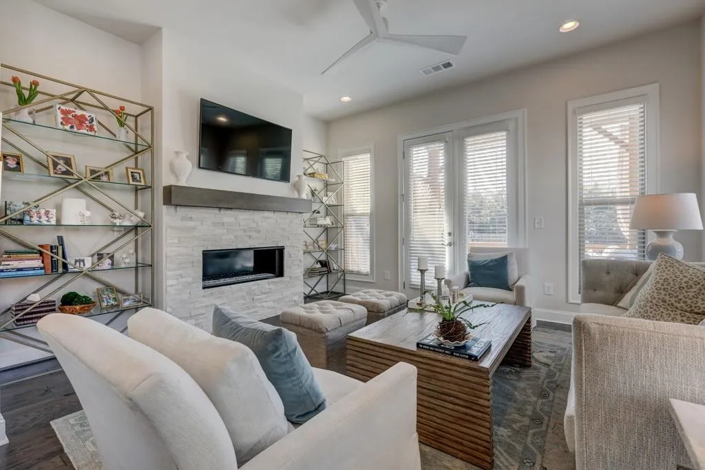 4231 Deming Circle, Sandy Springs, Georgia 30342, 2 Bedrooms Bedrooms, ,2 BathroomsBathrooms,Residential,Sold,4231 Deming Circle,6865567