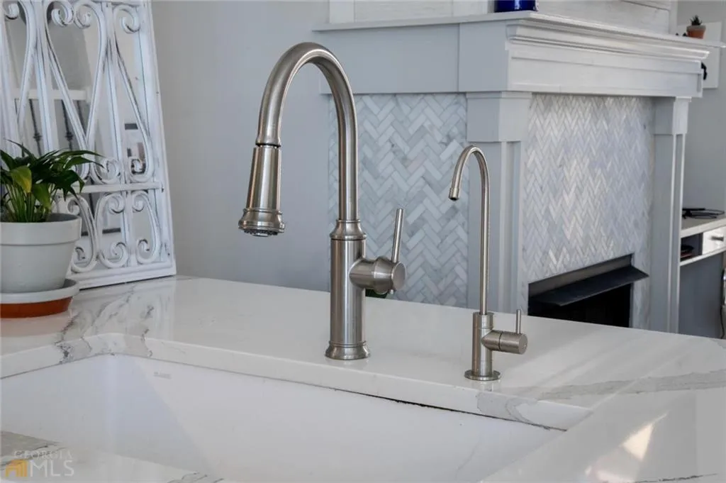 Detailed view of light stone counters