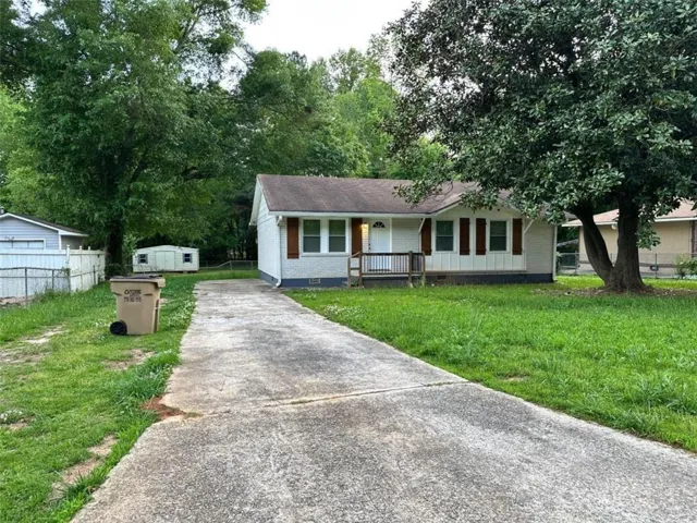 8153 Attleboro Drive, Jonesboro, Georgia 30238