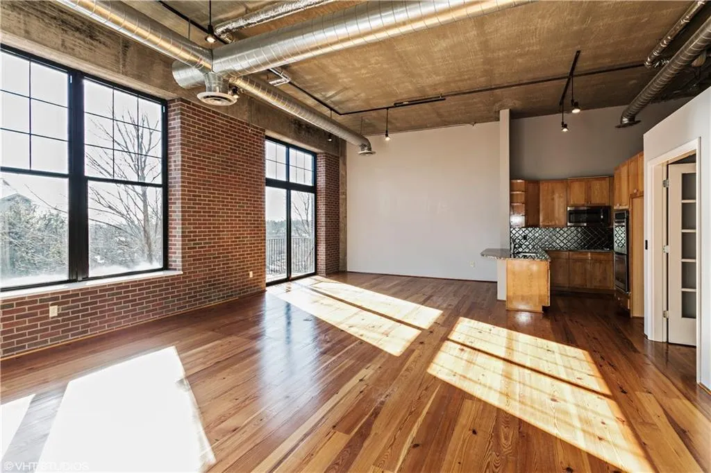 6105 Blue Stone Road Unit 210, Atlanta, Georgia 30328, 2 Bedrooms Bedrooms, ,2 BathroomsBathrooms,Residential,Sold,6105 Blue Stone Road Unit 210,5934756