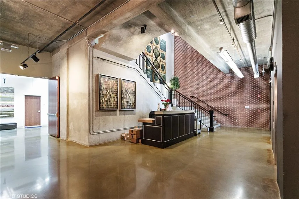 6105 Blue Stone Road Unit 210, Atlanta, Georgia 30328, 2 Bedrooms Bedrooms, ,2 BathroomsBathrooms,Residential,Sold,6105 Blue Stone Road Unit 210,5934756