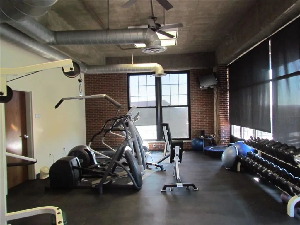 6105 Blue Stone Road Unit 210, Atlanta, Georgia 30328, 2 Bedrooms Bedrooms, ,2 BathroomsBathrooms,Residential,Sold,6105 Blue Stone Road Unit 210,5934756