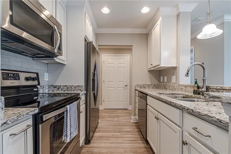 300 Johnson Ferry Road Unit A610, Atlanta, Georgia 30328, 1 Bedroom Bedrooms, ,1 BathroomBathrooms,Residential,For Sale,300 Johnson Ferry Road Unit A610,7736280