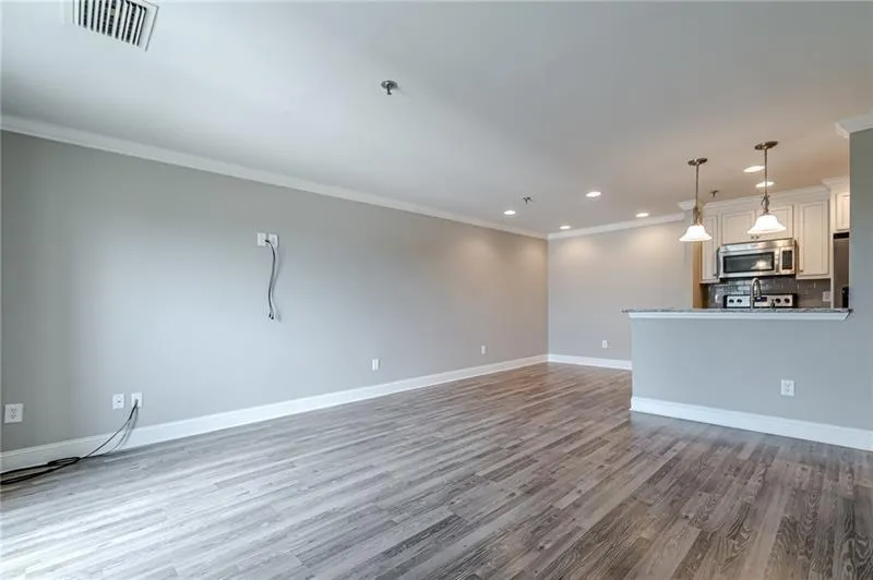 300 Johnson Ferry Road Unit A610, Atlanta, Georgia 30328, 1 Bedroom Bedrooms, ,1 BathroomBathrooms,Residential,For Sale,300 Johnson Ferry Road Unit A610,7736280