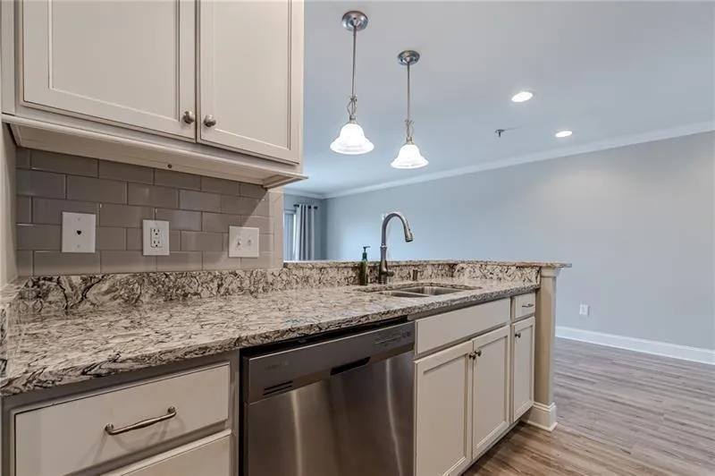 300 Johnson Ferry Road Unit A610, Atlanta, Georgia 30328, 1 Bedroom Bedrooms, ,1 BathroomBathrooms,Residential,For Sale,300 Johnson Ferry Road Unit A610,7736280