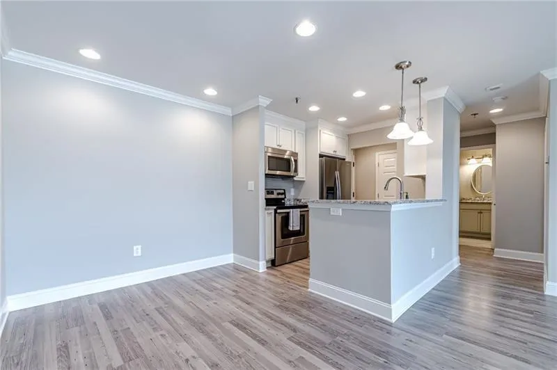 300 Johnson Ferry Road Unit A610, Atlanta, Georgia 30328, 1 Bedroom Bedrooms, ,1 BathroomBathrooms,Residential,For Sale,300 Johnson Ferry Road Unit A610,7736280