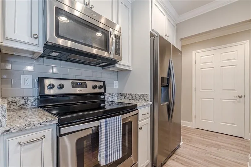 300 Johnson Ferry Road Unit A610, Atlanta, Georgia 30328, 1 Bedroom Bedrooms, ,1 BathroomBathrooms,Residential,For Sale,300 Johnson Ferry Road Unit A610,7736280