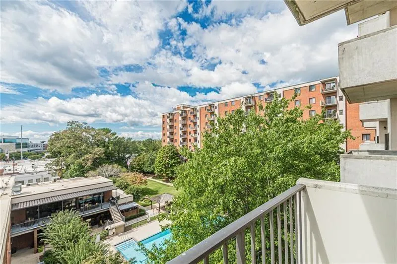 300 Johnson Ferry Road Unit A610, Atlanta, Georgia 30328, 1 Bedroom Bedrooms, ,1 BathroomBathrooms,Residential,For Sale,300 Johnson Ferry Road Unit A610,7736280