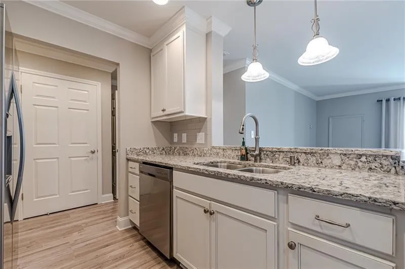 300 Johnson Ferry Road Unit A610, Atlanta, Georgia 30328, 1 Bedroom Bedrooms, ,1 BathroomBathrooms,Residential,For Sale,300 Johnson Ferry Road Unit A610,7736280