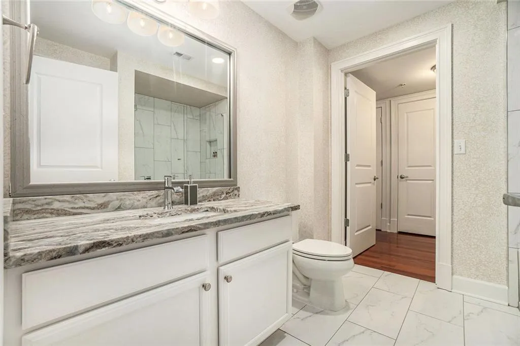 200 River Vista Drive Unit 307, Atlanta, Georgia 30339, 2 Bedrooms Bedrooms, ,2 BathroomsBathrooms,Residential,For Sale,200 River Vista Drive Unit 307,7635111
