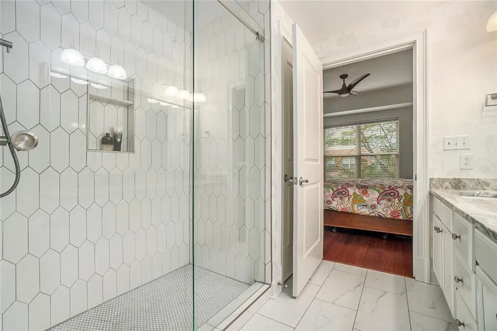 200 River Vista Drive Unit 307, Atlanta, Georgia 30339, 2 Bedrooms Bedrooms, ,2 BathroomsBathrooms,Residential,For Sale,200 River Vista Drive Unit 307,7635111